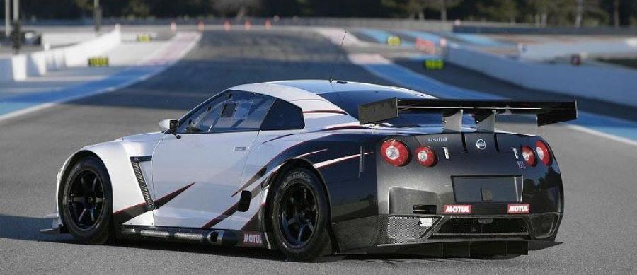  Nissan GT-R FIA GT1 Magny Cours unveiling 2009 года  (фото 2 из 5)